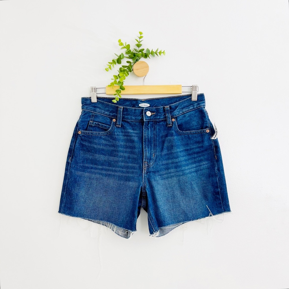 Old Navy NWT Blue Wash Cut Off Denim Shorts